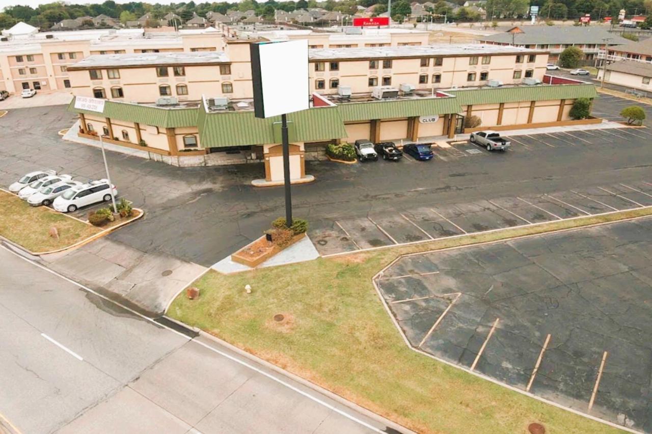 Oyo Hotel Tulsa Ok, I-44 Esterno foto
