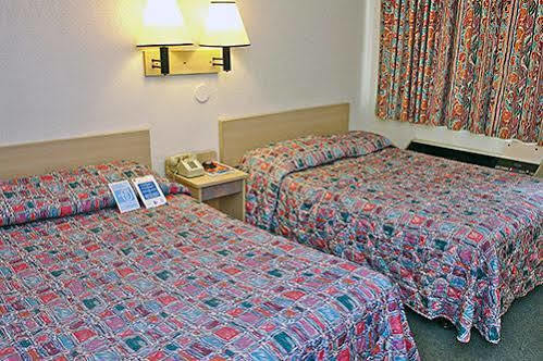 Oyo Hotel Tulsa Ok, I-44 Esterno foto